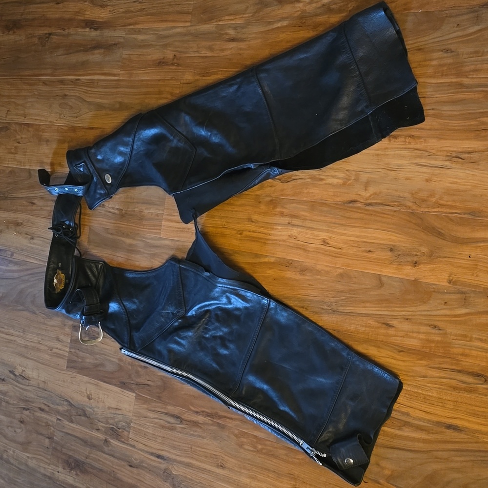 HARLEY DAVIDSON leather chaps XL (damaged)